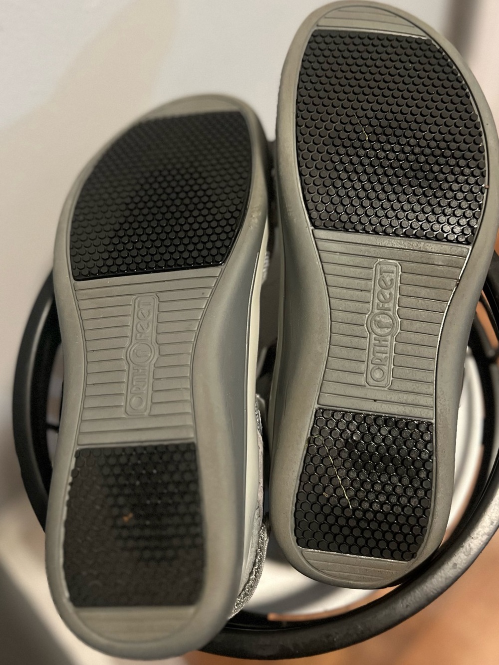 Light Gray Women's Adjustable Comfort Sandals size 9 - Picture 8 of 9